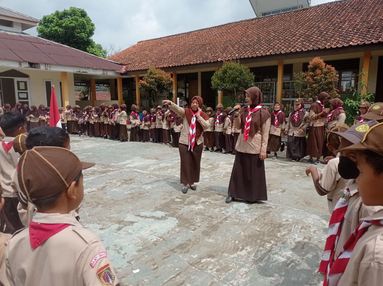 Kegiatan Rutin Pramuka Siaga SD Negeri Karangmangu